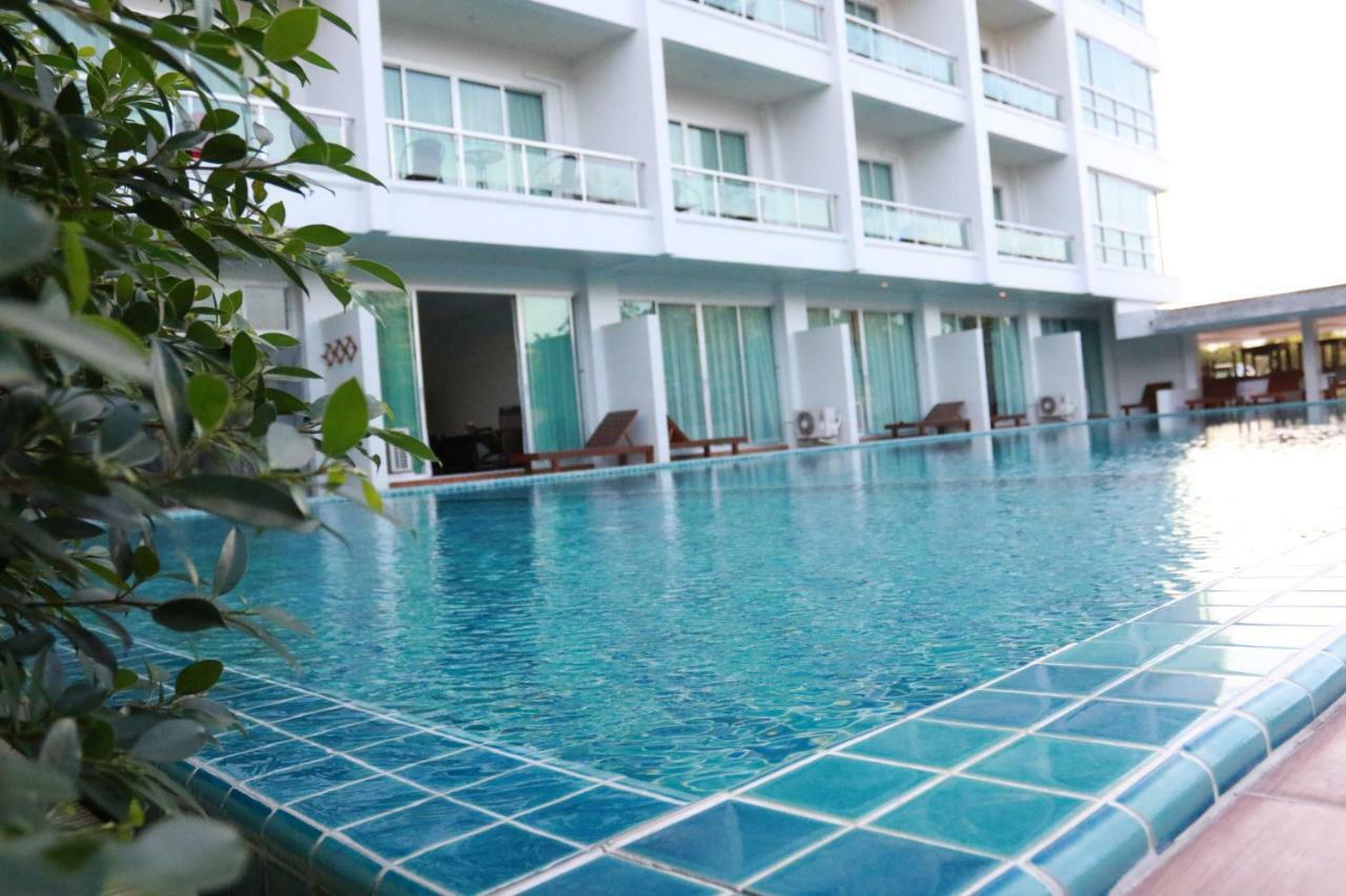 The Pano Hotel & Residence Ao Nang Bagian luar foto